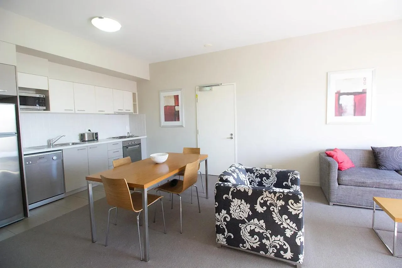 Gladstone Downtown Central Apartment Hotel Official