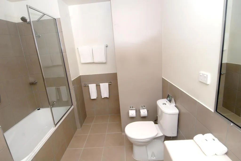 Gladstone Downtown Central Apartment Hotel Official 4*,