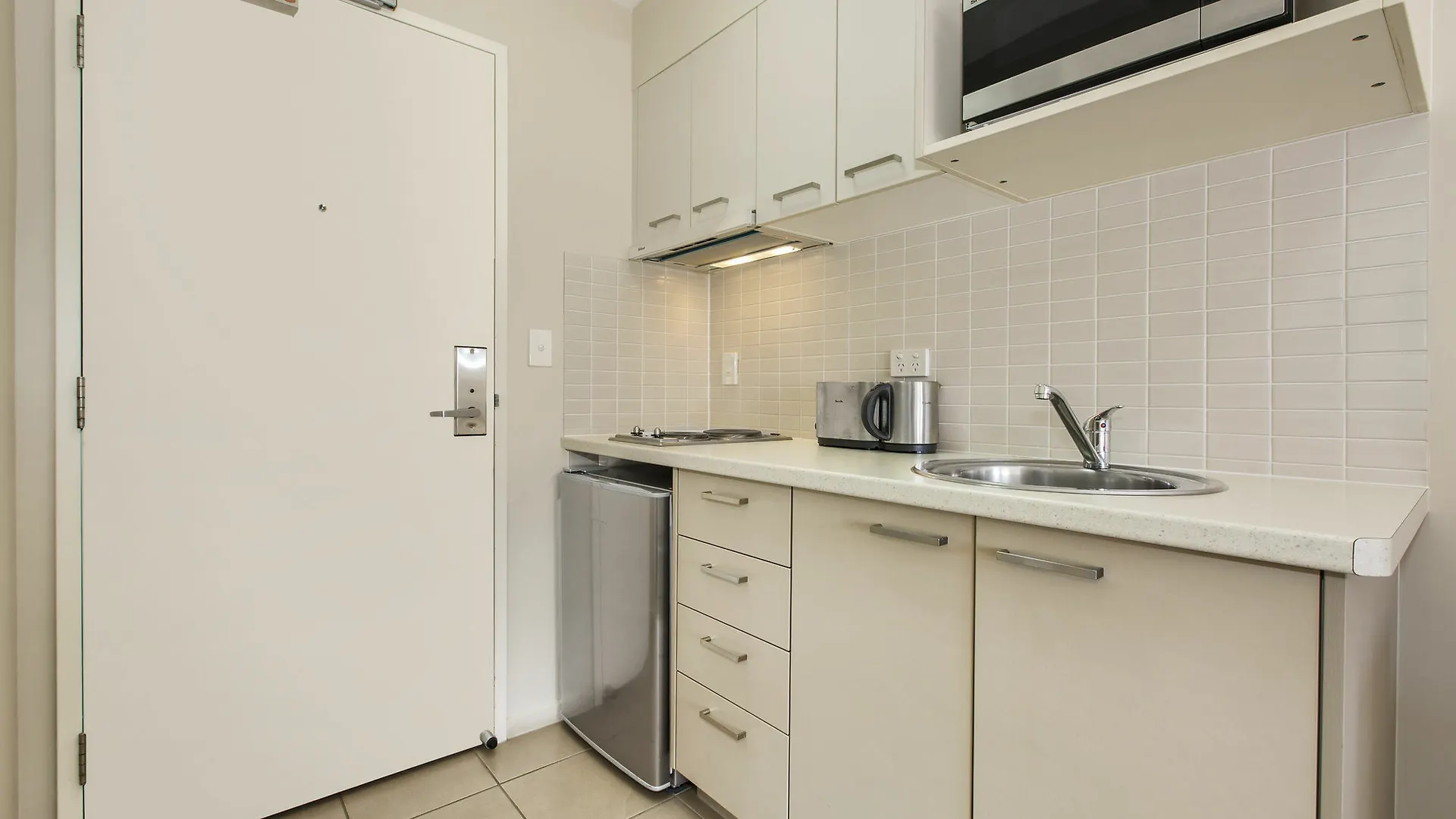 **** Aparthotel Gladstone Downtown Central Apartment Hotel Official Australia